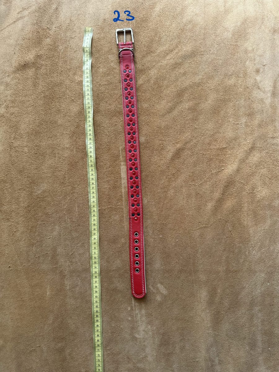 Halsband 23